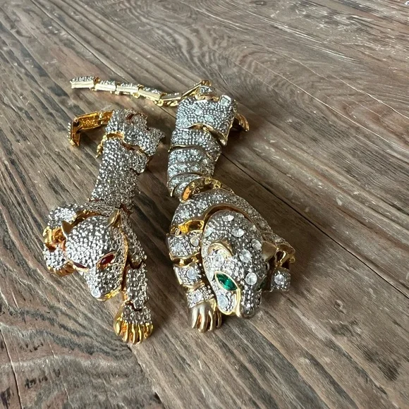 Pair of Panther Brooches - Picture 3 of 4